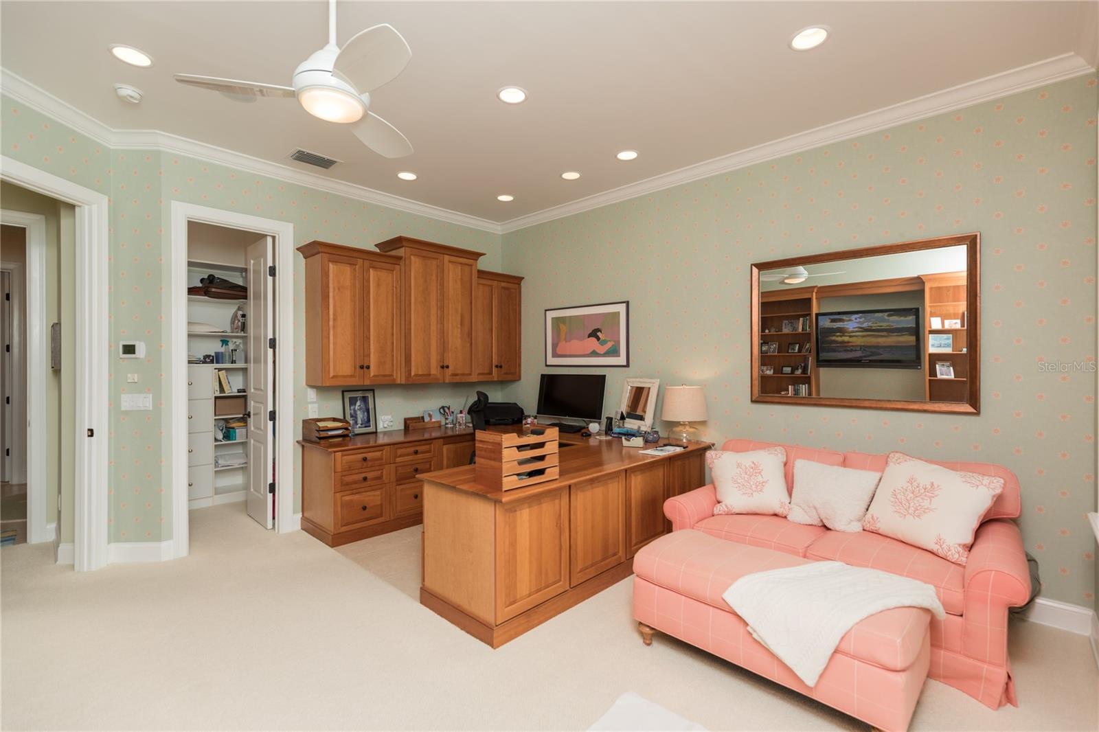 ISLAND ESTATES SUB - Residential