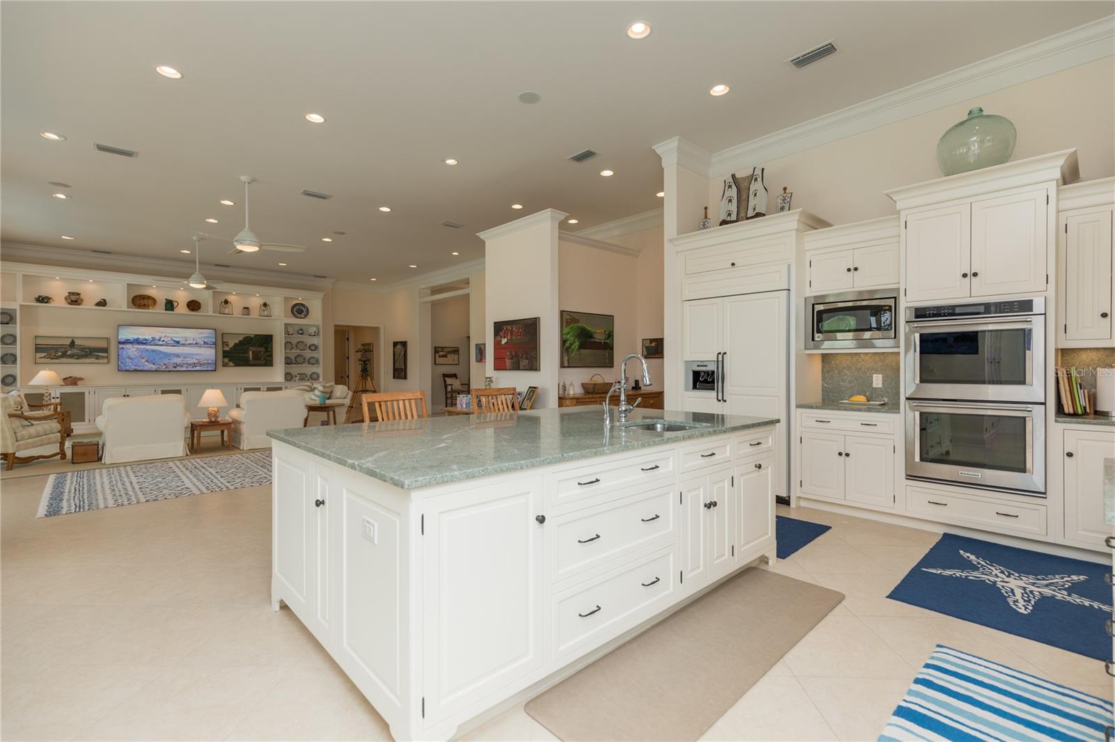 ISLAND ESTATES SUB - Residential