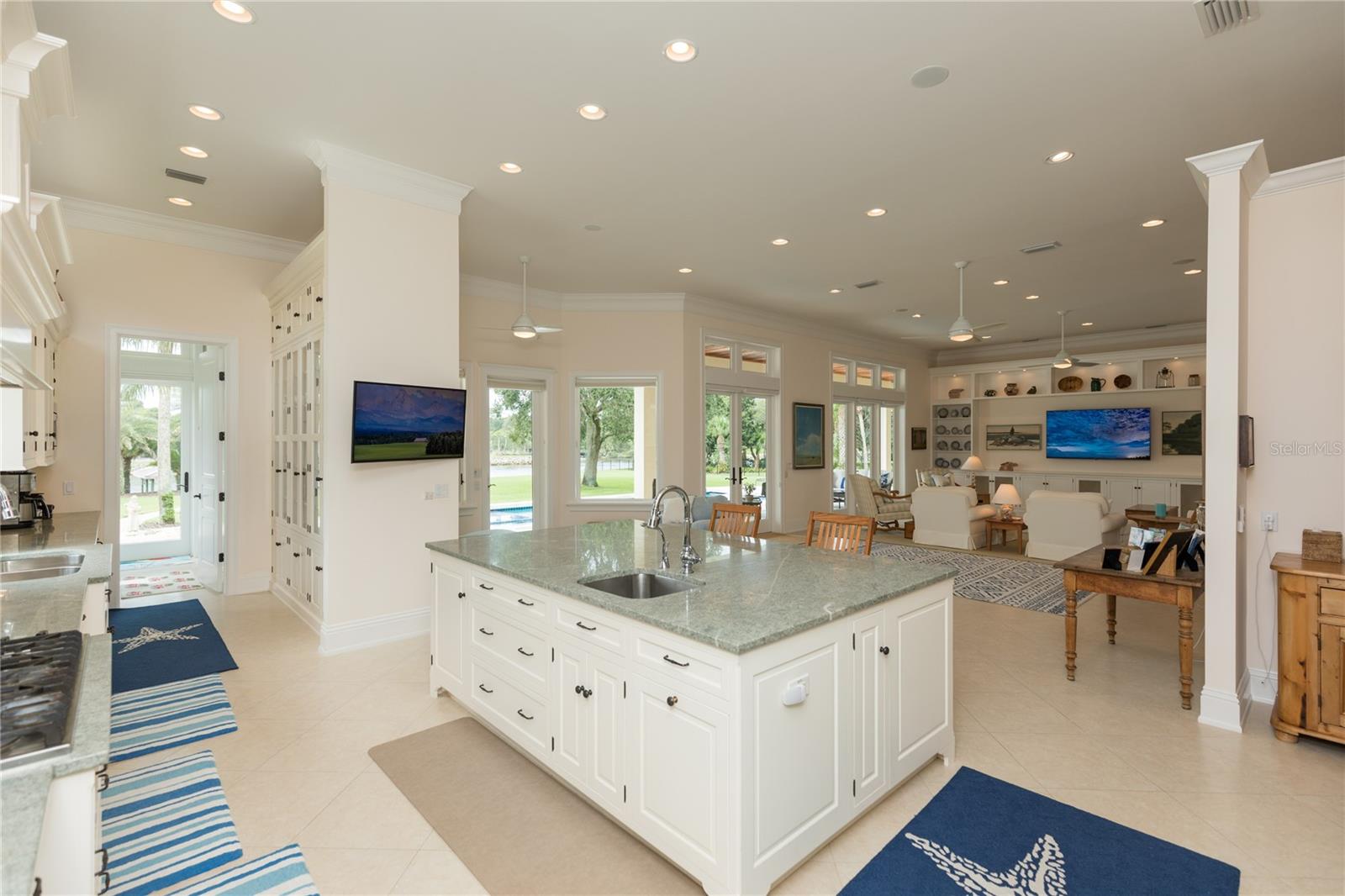 ISLAND ESTATES SUB - Residential