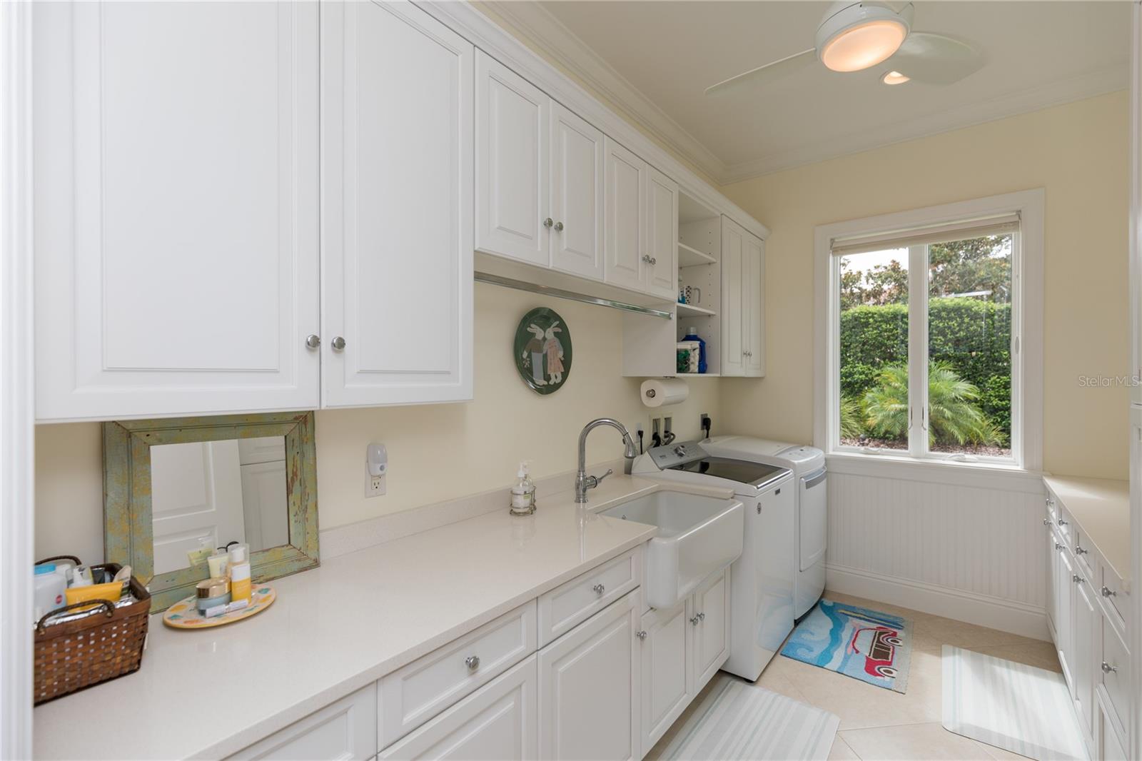 ISLAND ESTATES SUB - Residential