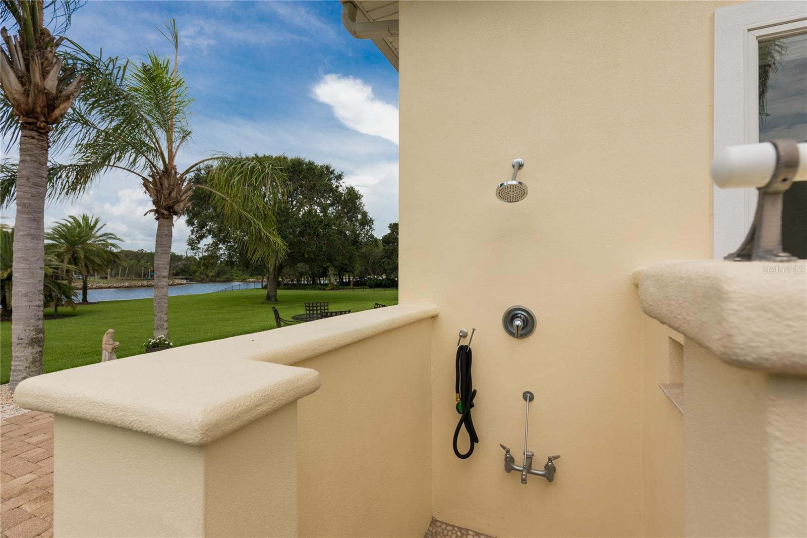 ISLAND ESTATES SUB - Residential