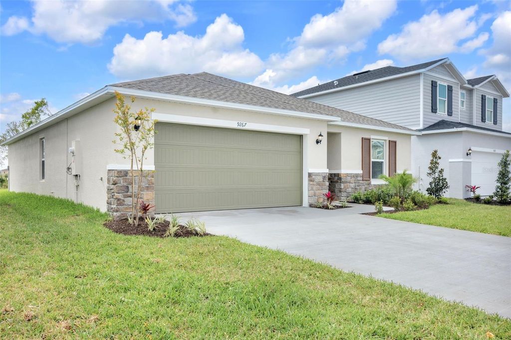 Photo of 9267 Sandy Bluffs Circle, Parrish, FL 34219 (MLS # TB8457698)