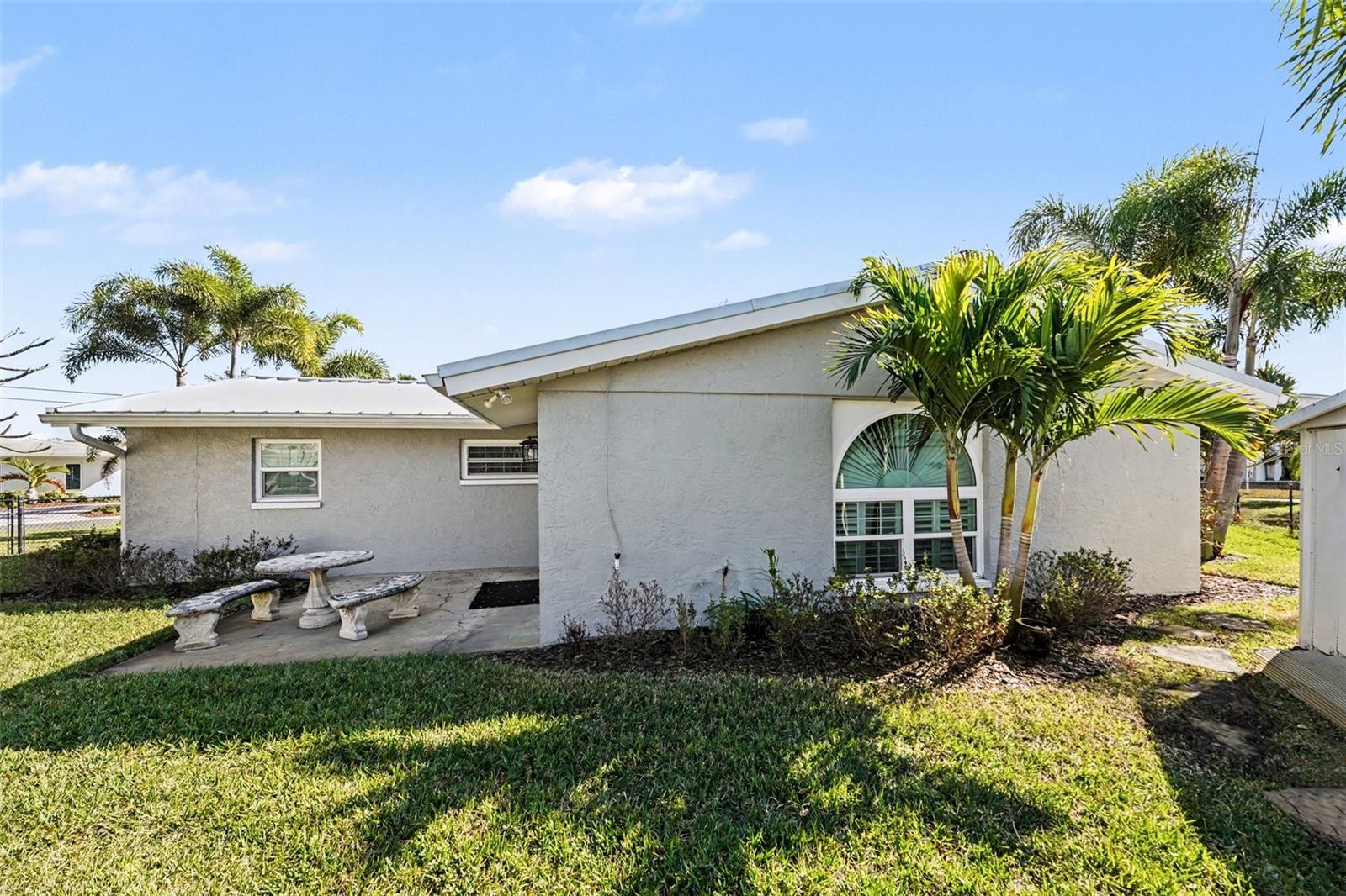 NORTH EAST PARK SHORES - Residential