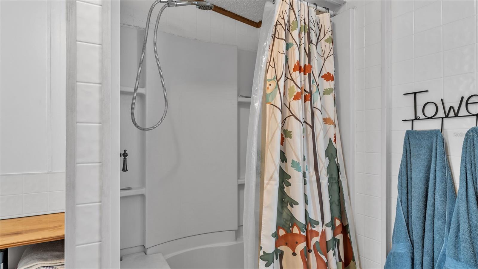 COUNTRY VIEW ESTATES - Residential