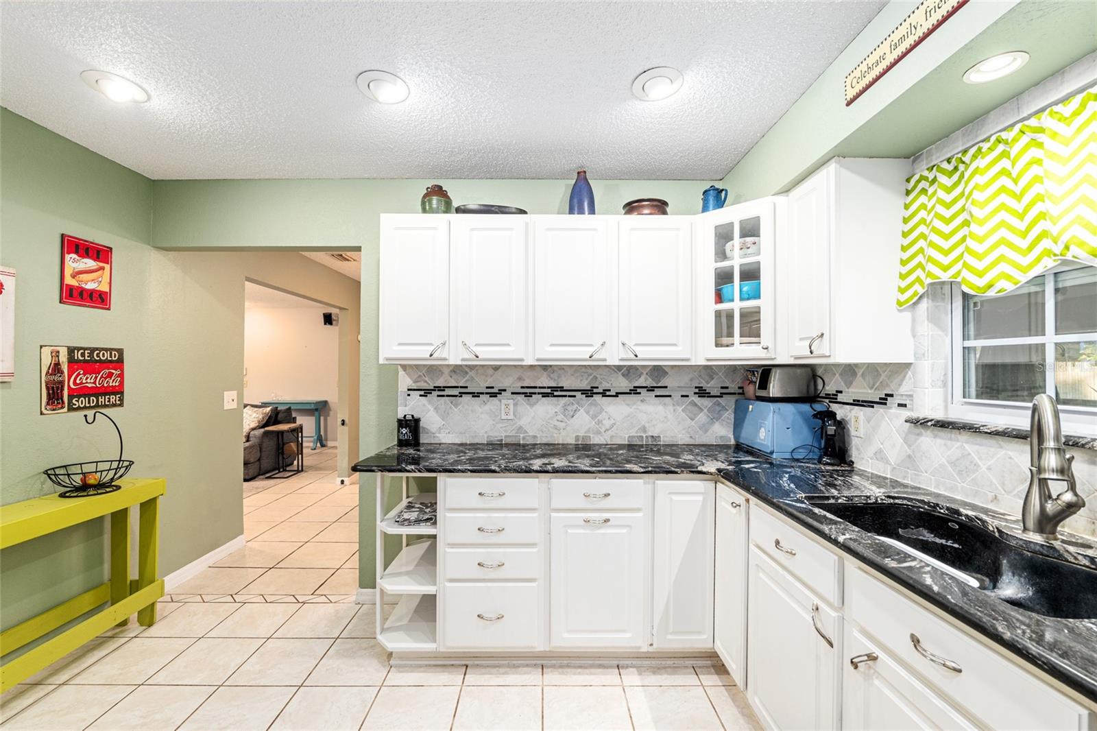 CAROL ESTATE - Residential