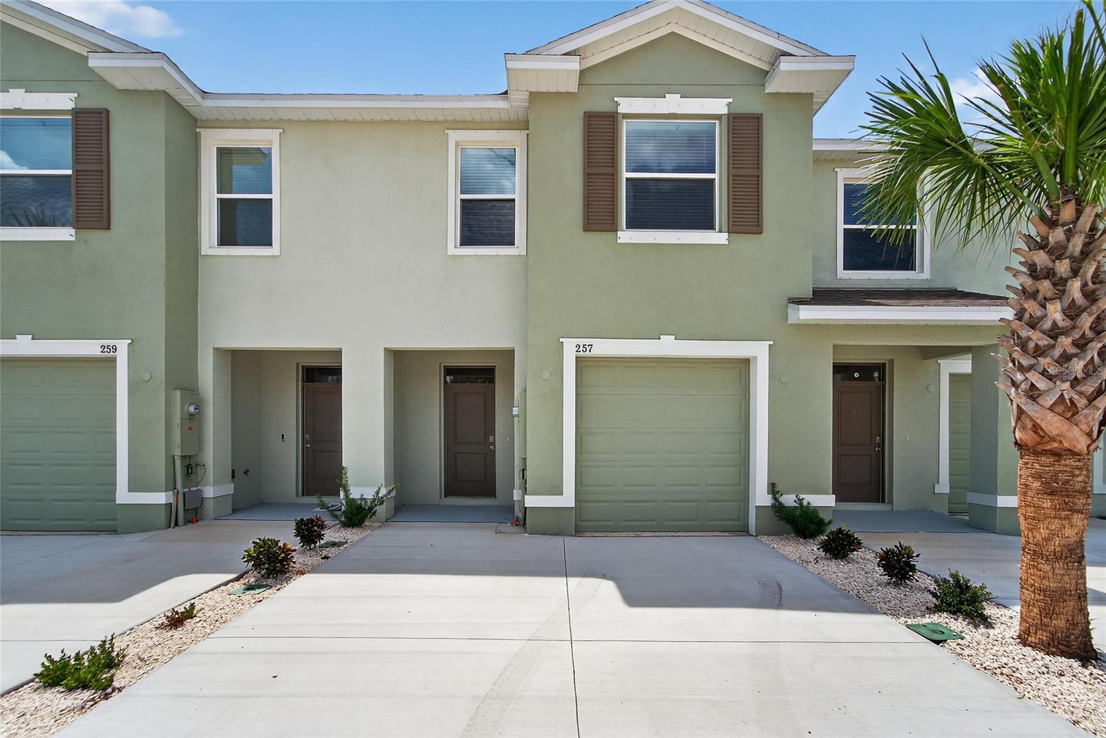 Brand-new, move-in ready home in the desirable Ruskin Reserve small community! This beautiful 3-bedroom, 2.5-bathroom home offers an open floor plan with brand-new vinyl flooring, creating a bright and modern living space. The spacious kitchen flows seamlessly into the dining and living areas, perfect for both entertaining and everyday living. Enjoy Florida’s year-round sunshine in the comfort of your screened-in lanai or out in the large backyard space, ideal for relaxing, playing, or hosting guests. Conveniently located near grocery stores, shopping, and just minutes from I-75 for easy commuting. This brand-new property is move-in ready for a tenant—don’t miss your chance to live in one of Ruskin’s most sought-after communities. Schedule a private tour today!