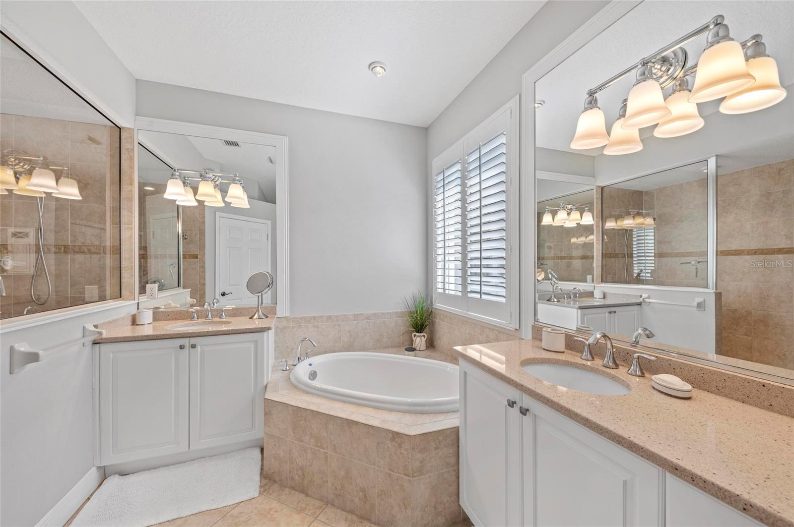 LAKEWOOD RANCH COUNTRY CLUB VILLAGE EE 2A-2E - Residential