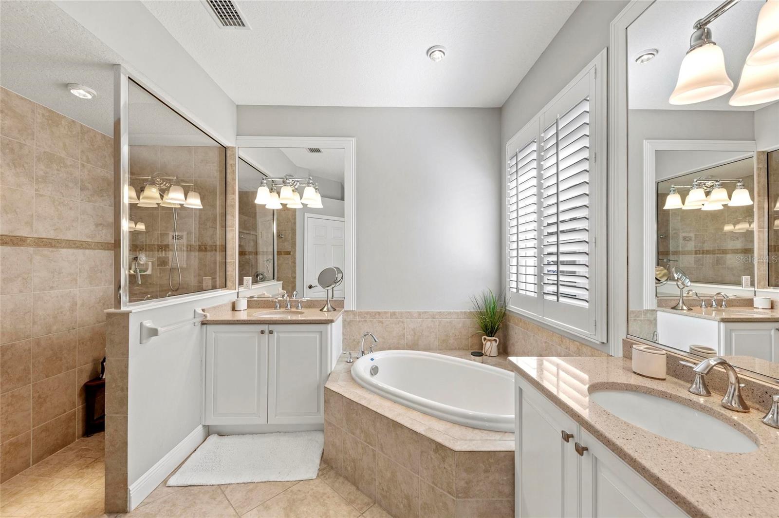 LAKEWOOD RANCH COUNTRY CLUB VILLAGE EE 2A-2E - Residential