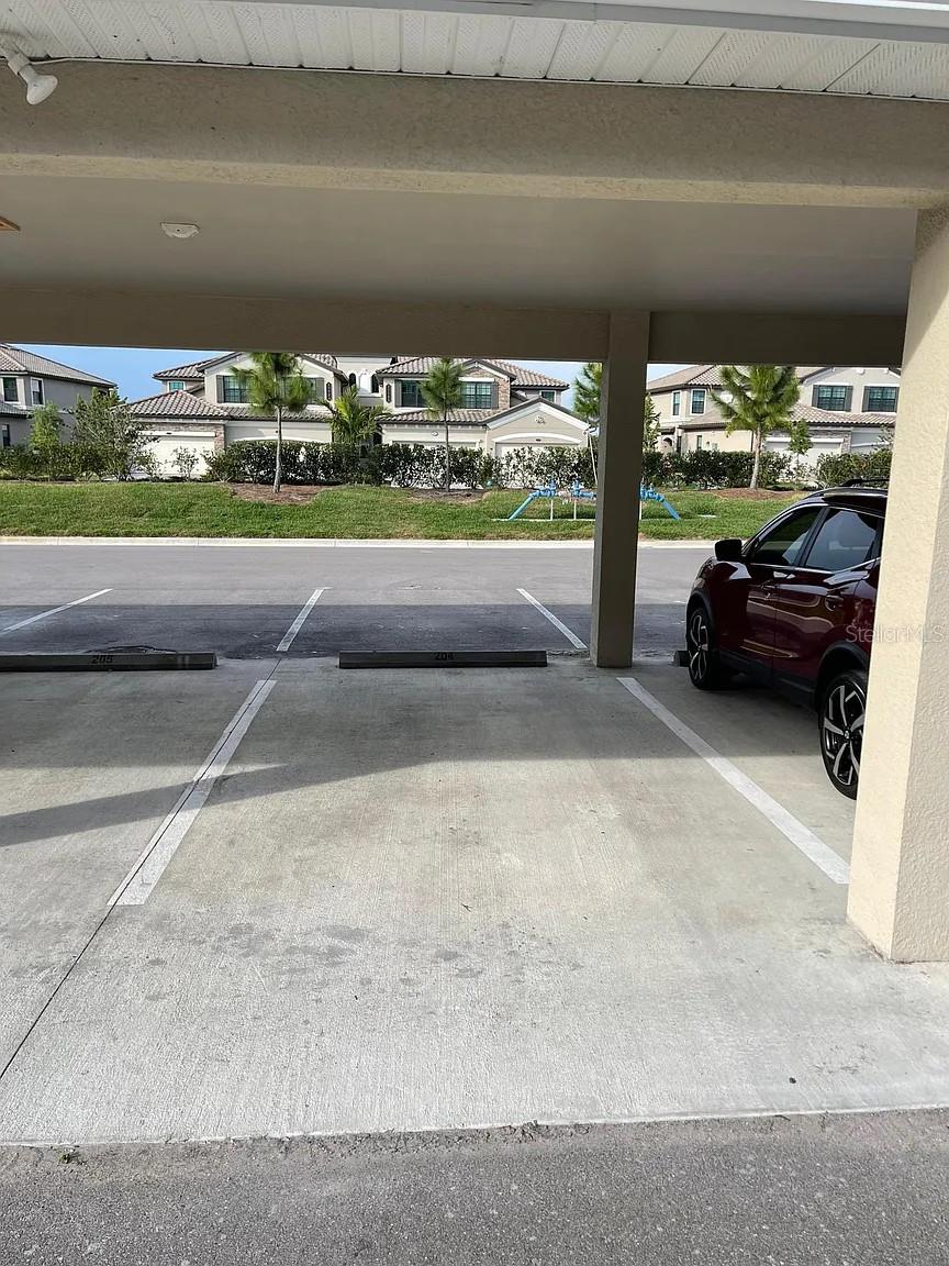 TERRACE VI AT LAKEWOOD NATIONAL PH I - Residential Lease