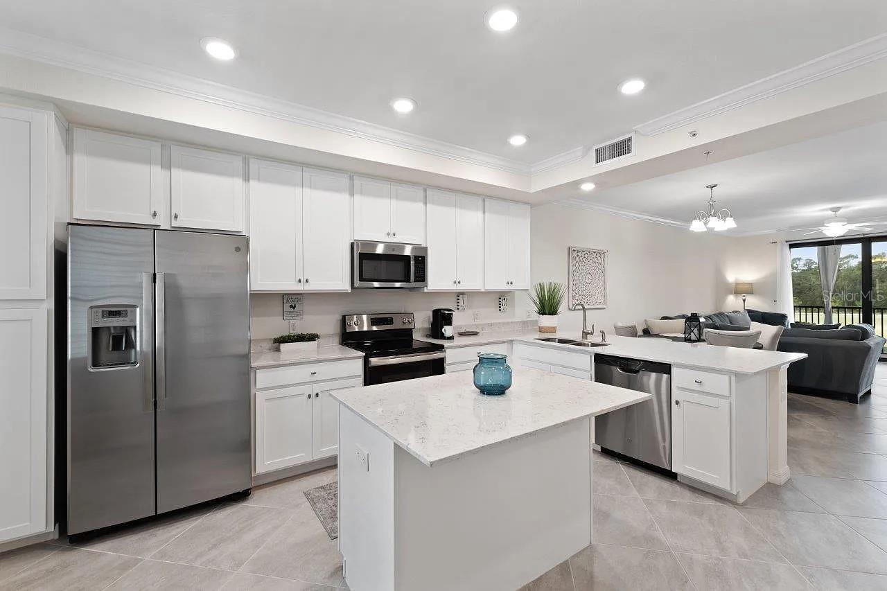 TERRACE VI AT LAKEWOOD NATIONAL PH I - Residential Lease