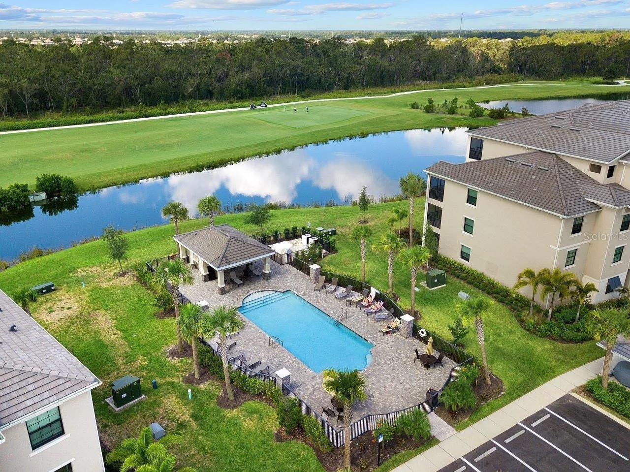 TERRACE VI AT LAKEWOOD NATIONAL PH I - Residential Lease