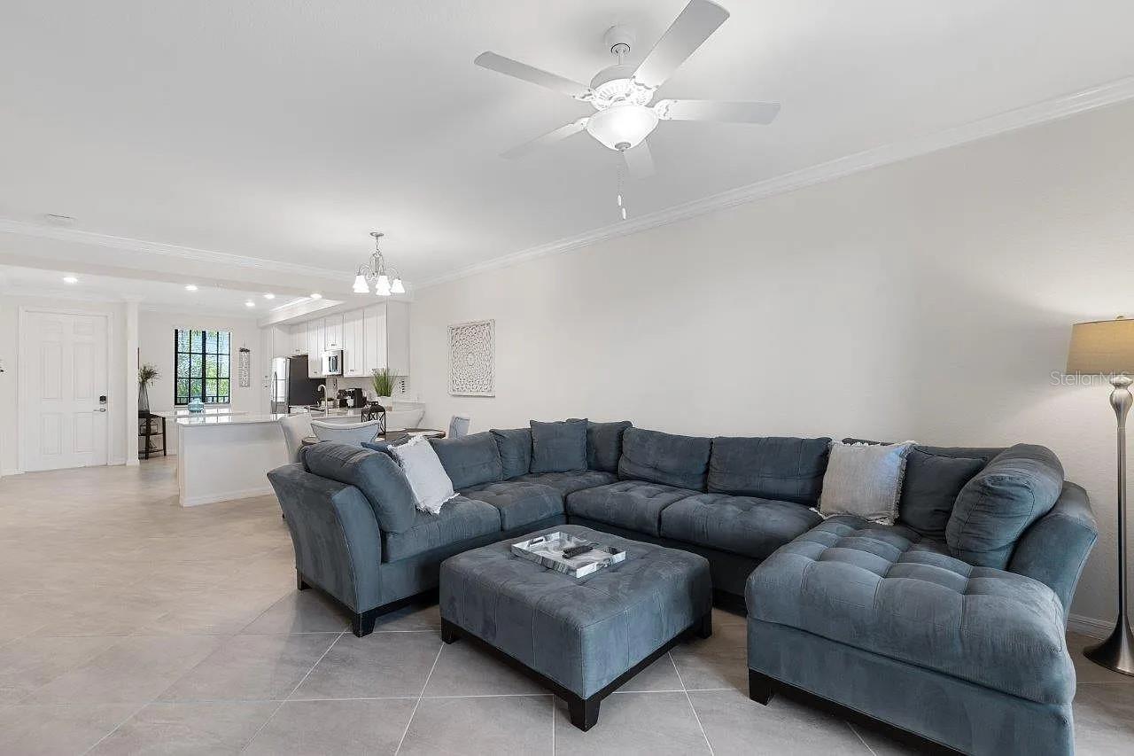 TERRACE VI AT LAKEWOOD NATIONAL PH I - Residential Lease