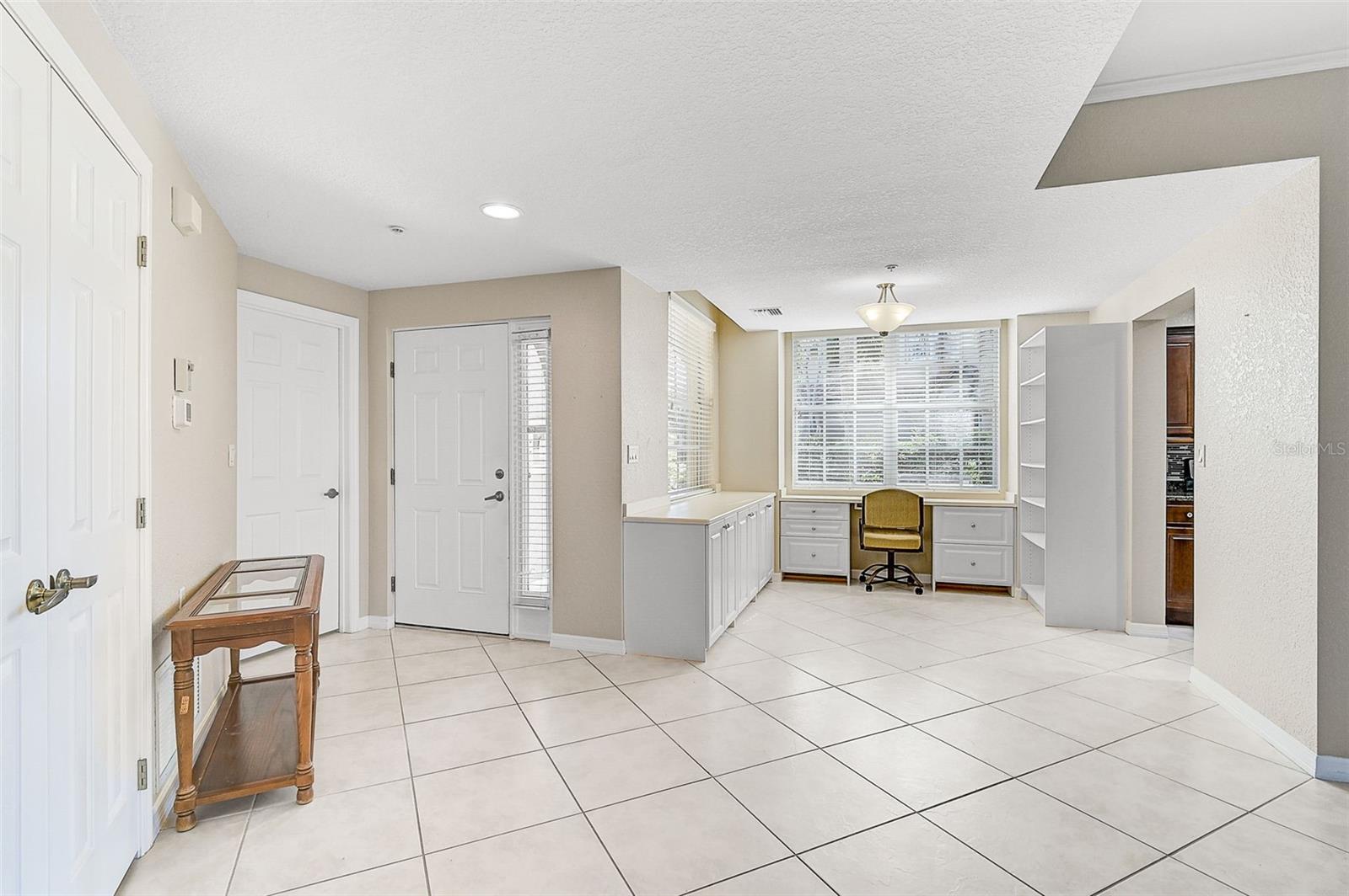 BLACKBURN HARBOR WATERFRONT VILLAS - Residential