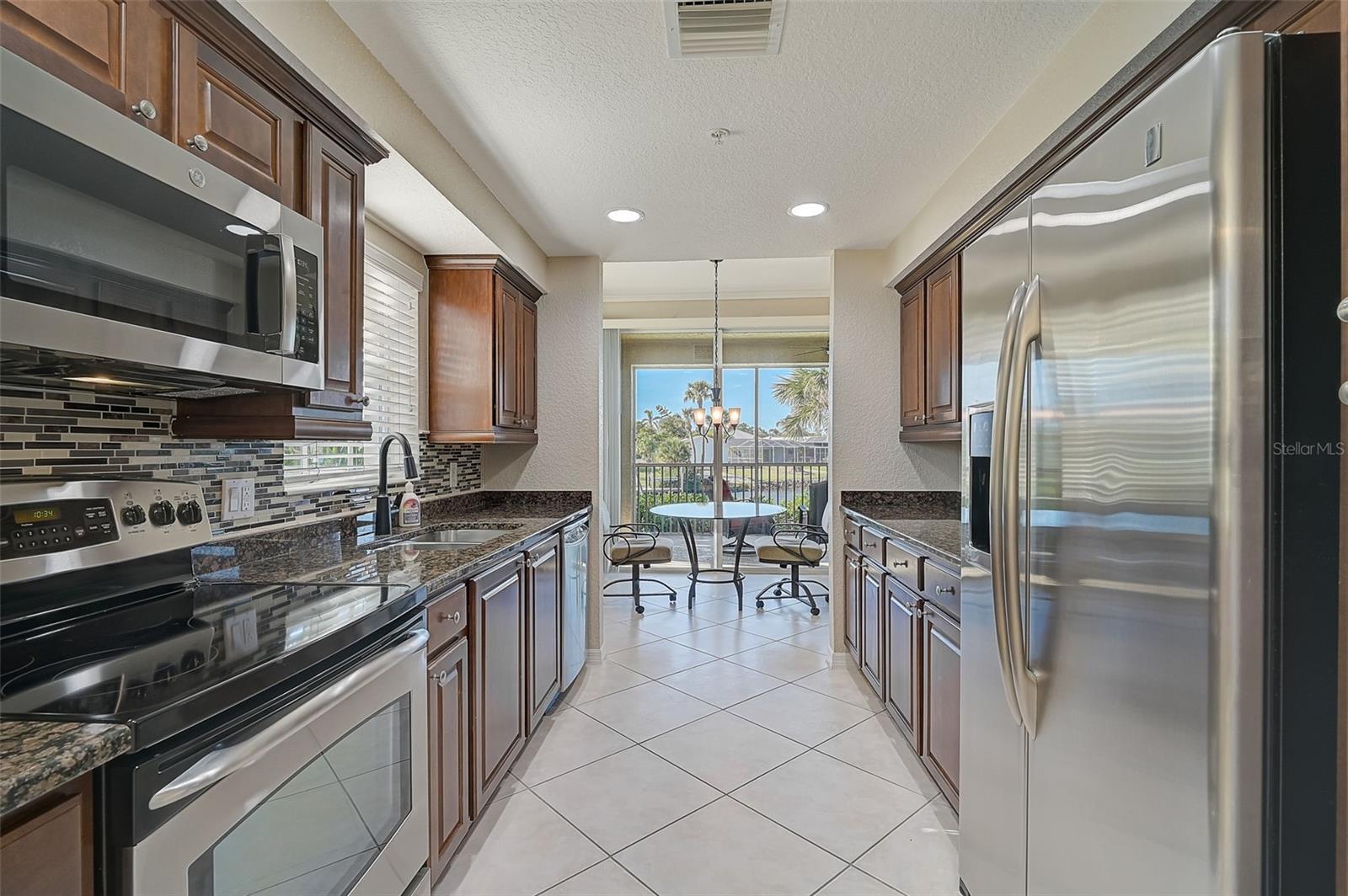 BLACKBURN HARBOR WATERFRONT VILLAS - Residential