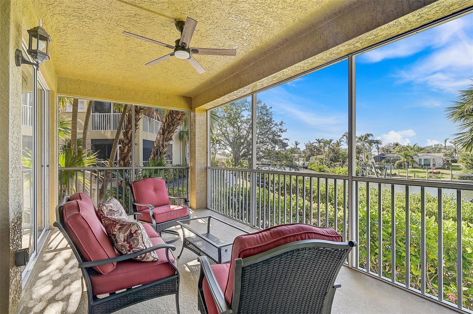 BLACKBURN HARBOR WATERFRONT VILLAS - Residential