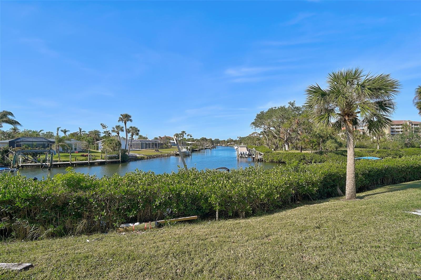 BLACKBURN HARBOR WATERFRONT VILLAS - Residential
