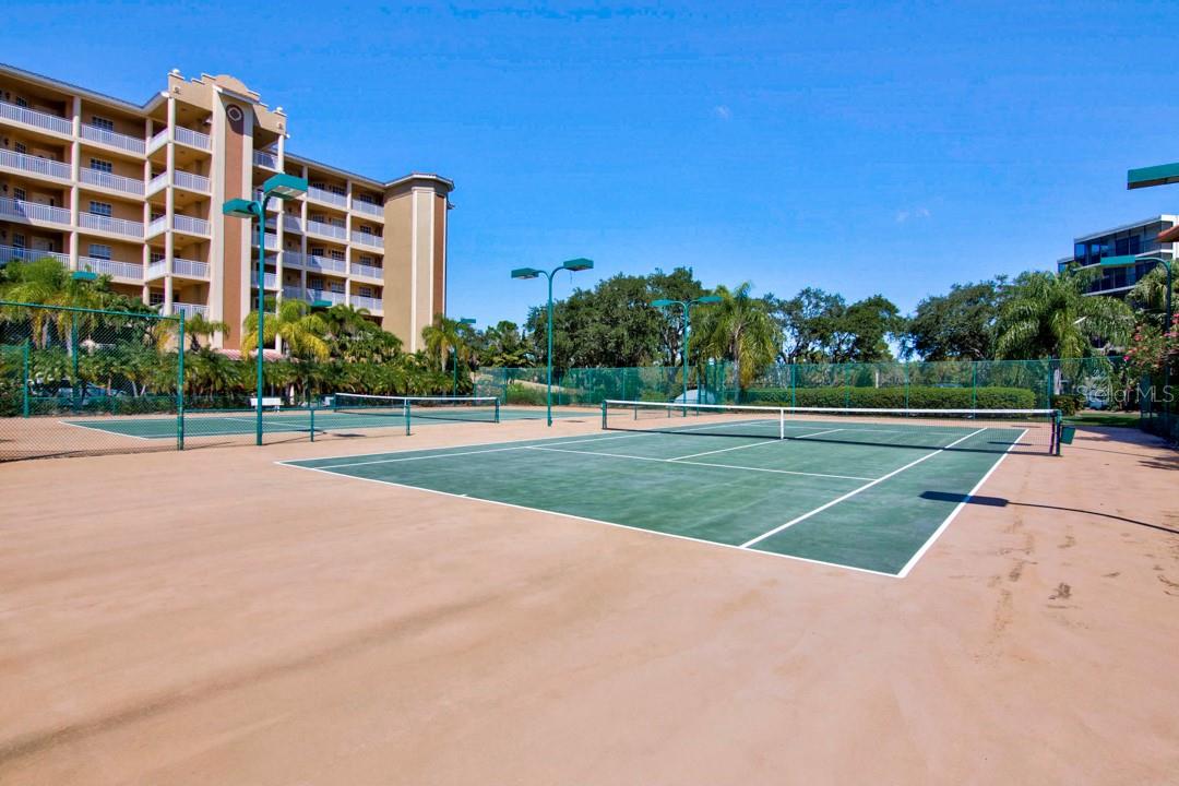 BLACKBURN HARBOR WATERFRONT VILLAS - Residential