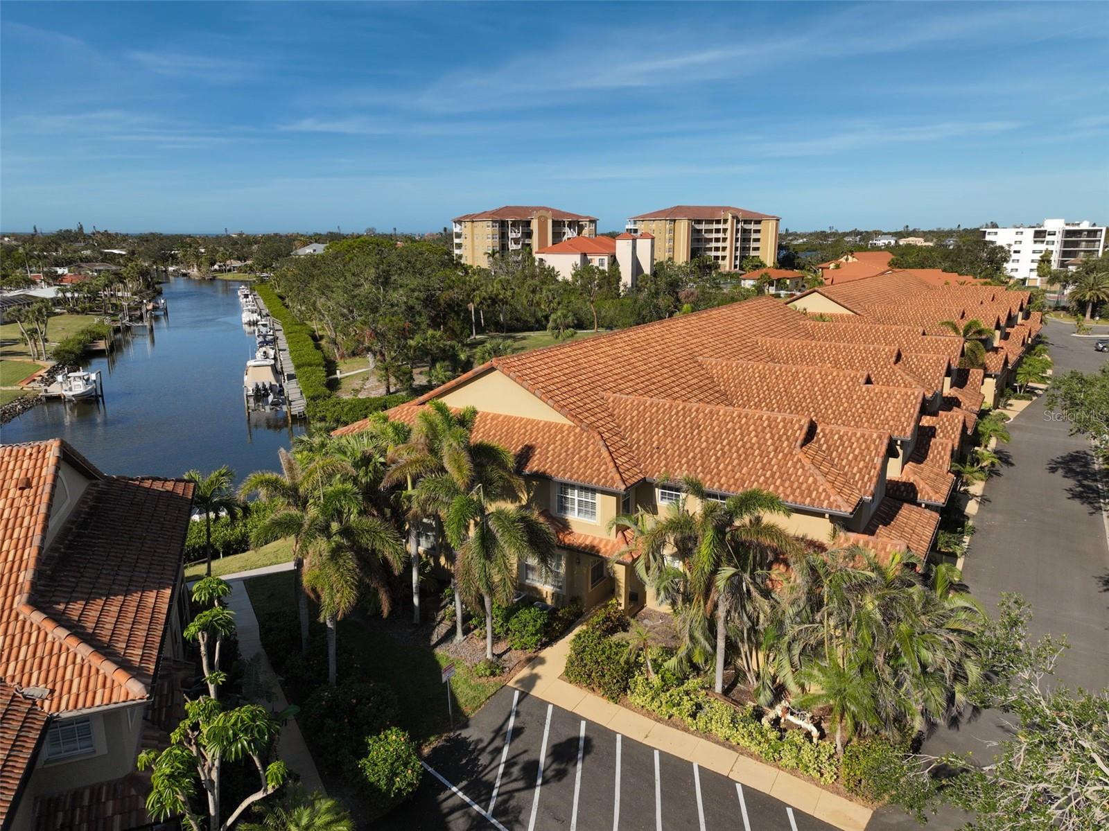 BLACKBURN HARBOR WATERFRONT VILLAS - Residential