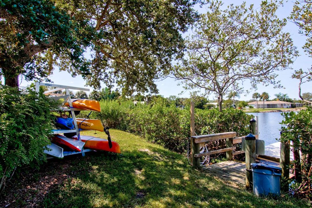 BLACKBURN HARBOR WATERFRONT VILLAS - Residential
