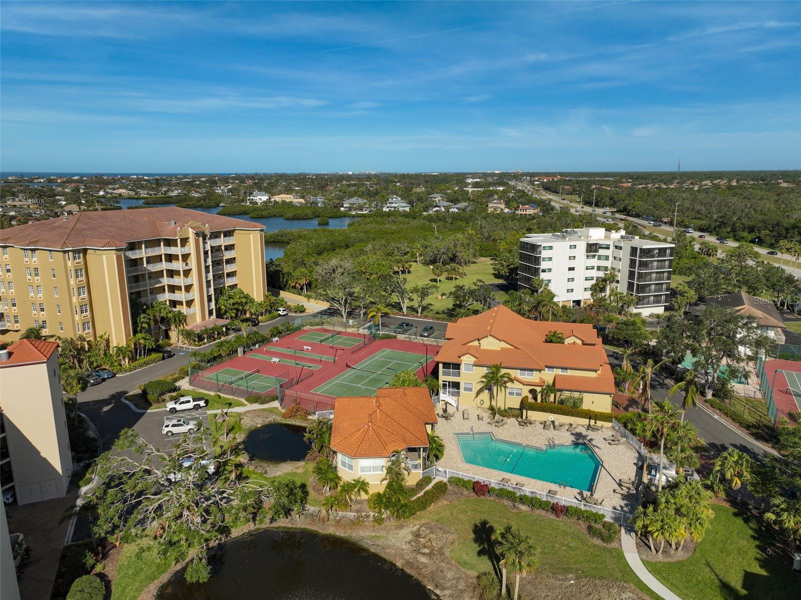 BLACKBURN HARBOR WATERFRONT VILLAS - Residential