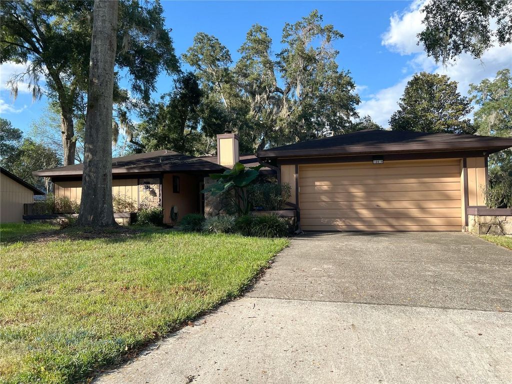 Photo of 10818 NW 38th Avenue, Gainesville, FL 32606 (MLS # GC534764)