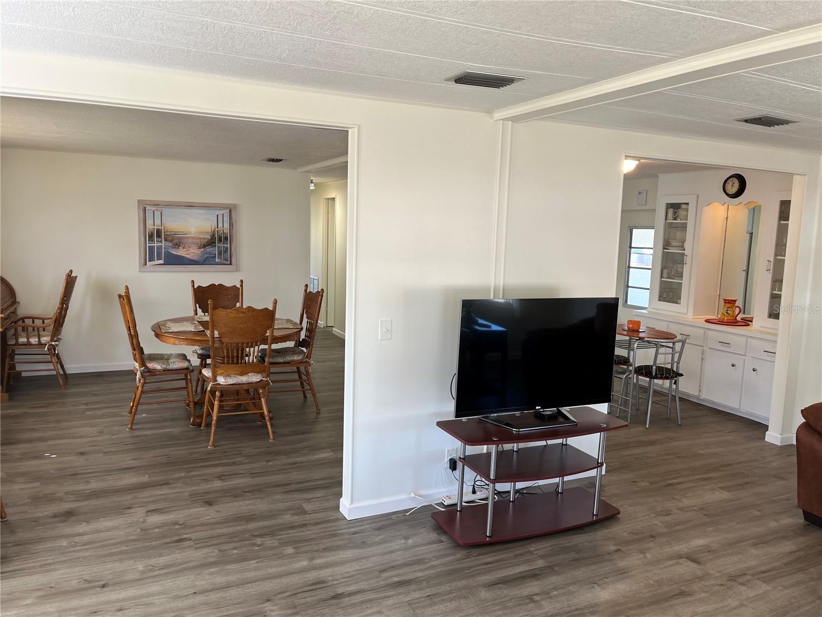 VENICE ISLE - Residential