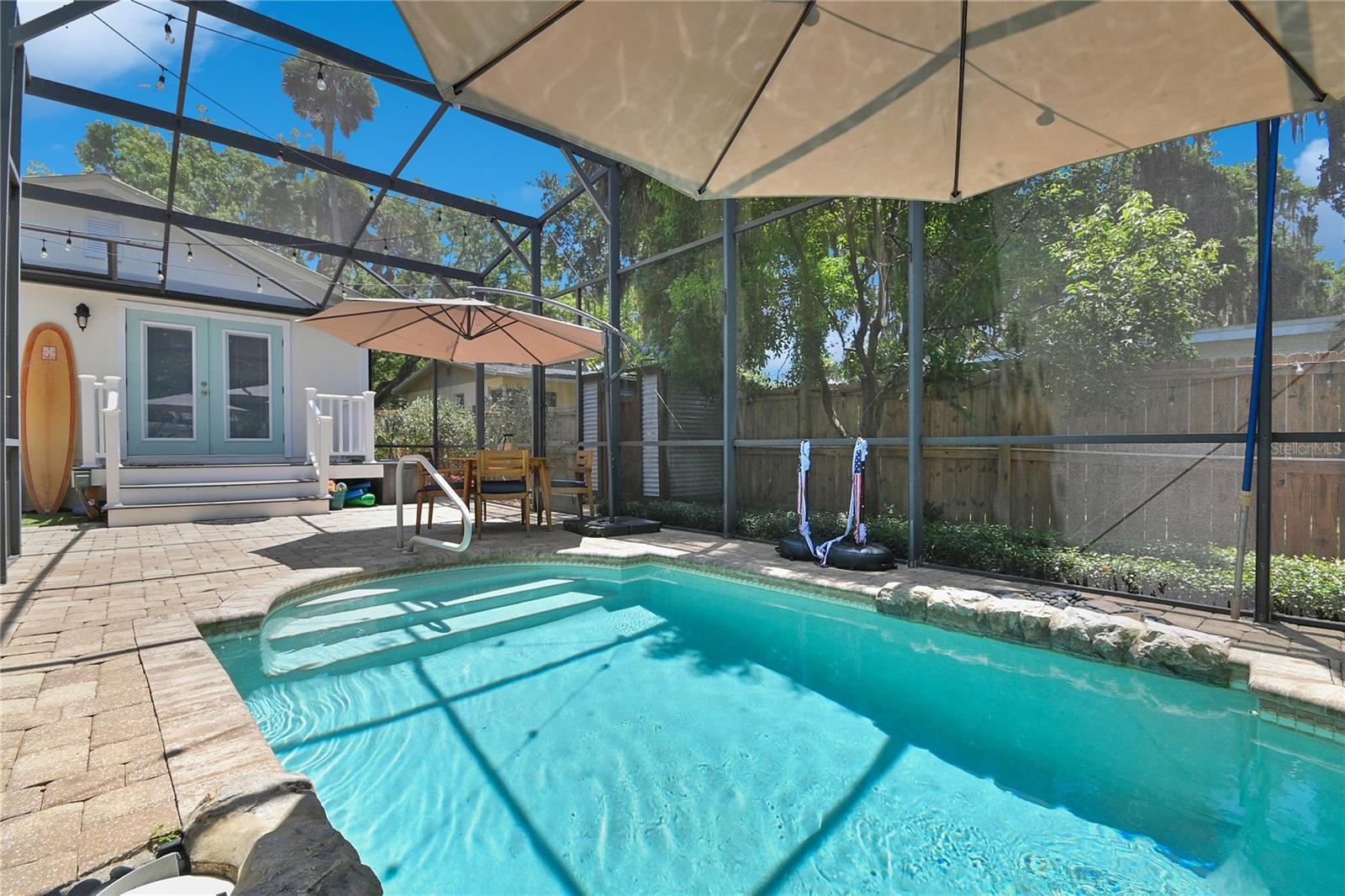 1112 PALMETTO STREET