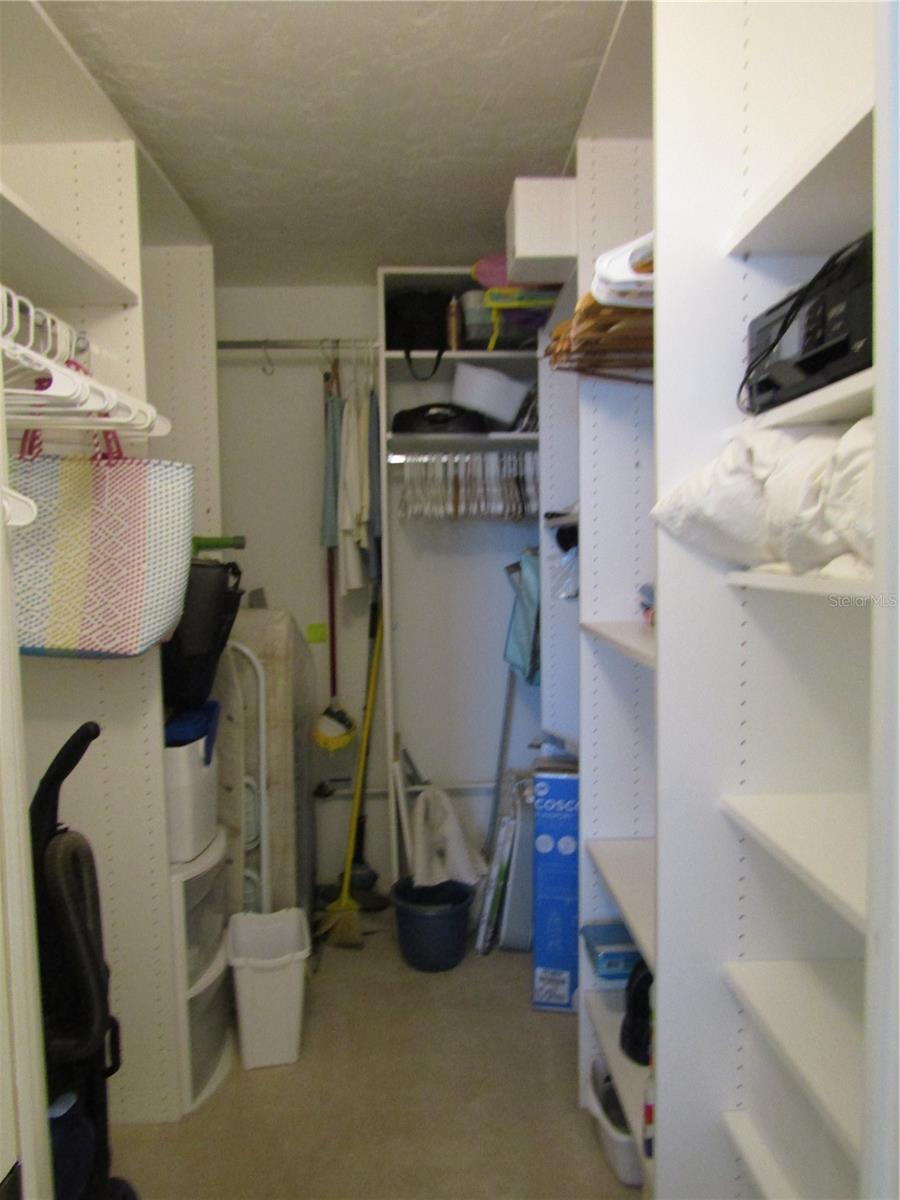 VALENCIA CONDO APTS - Residential Lease