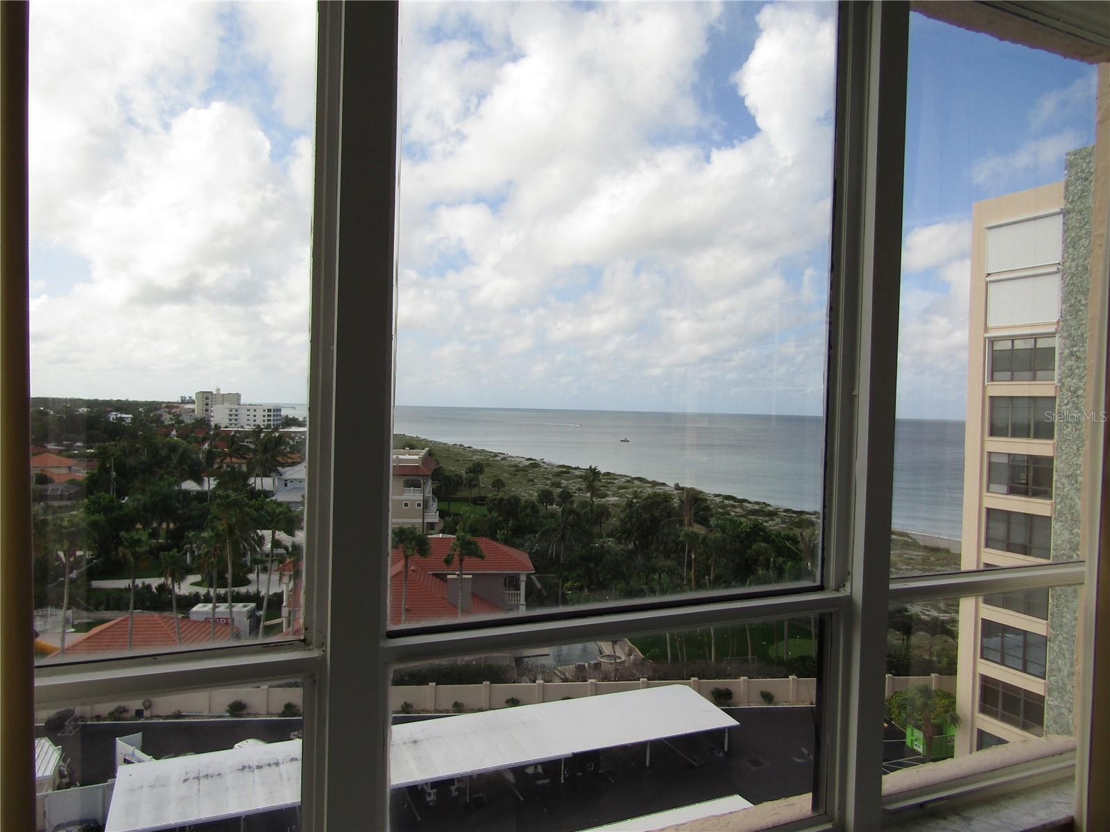 VALENCIA CONDO APTS - Residential Lease