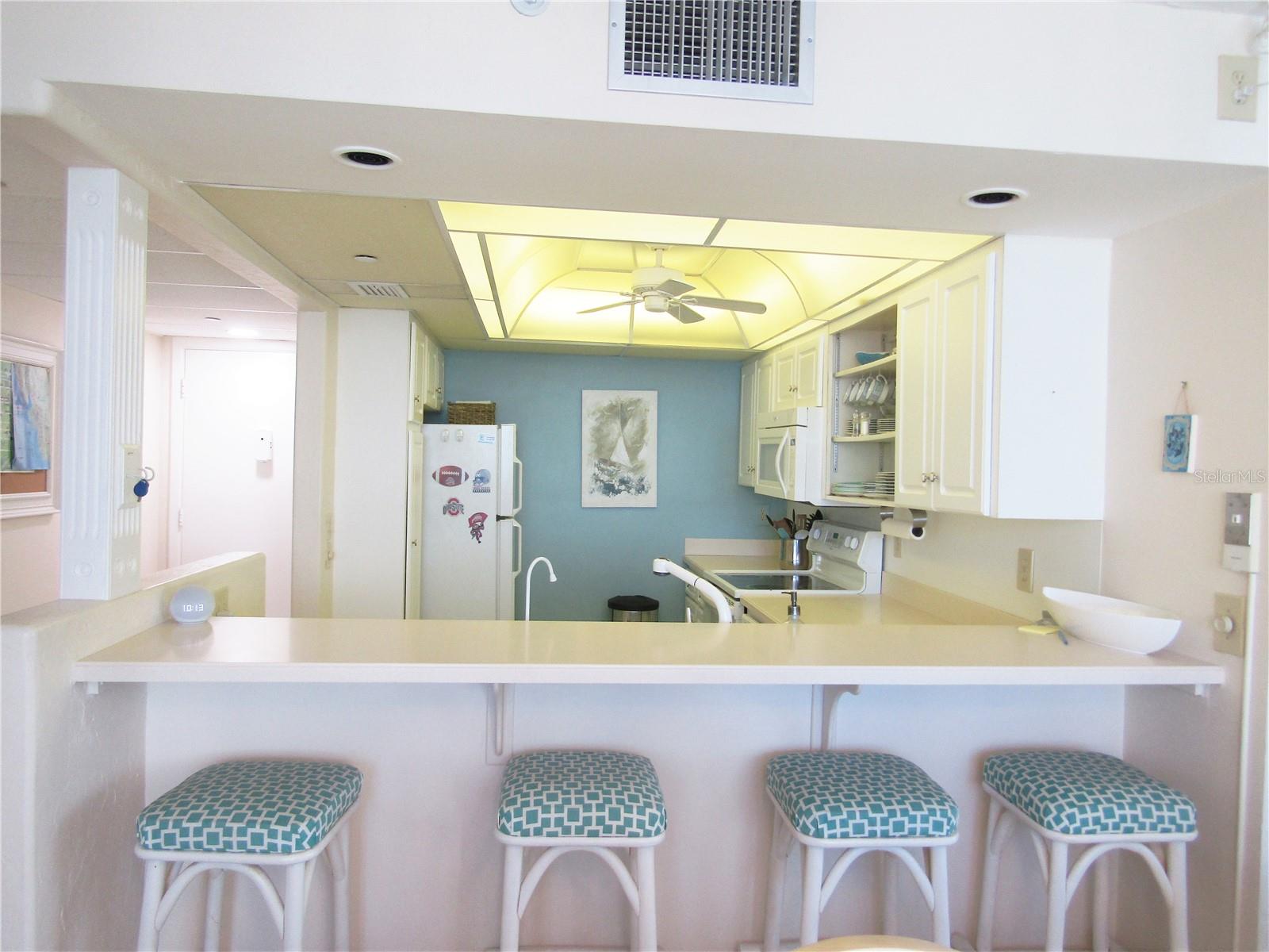 VALENCIA CONDO APTS - Residential Lease