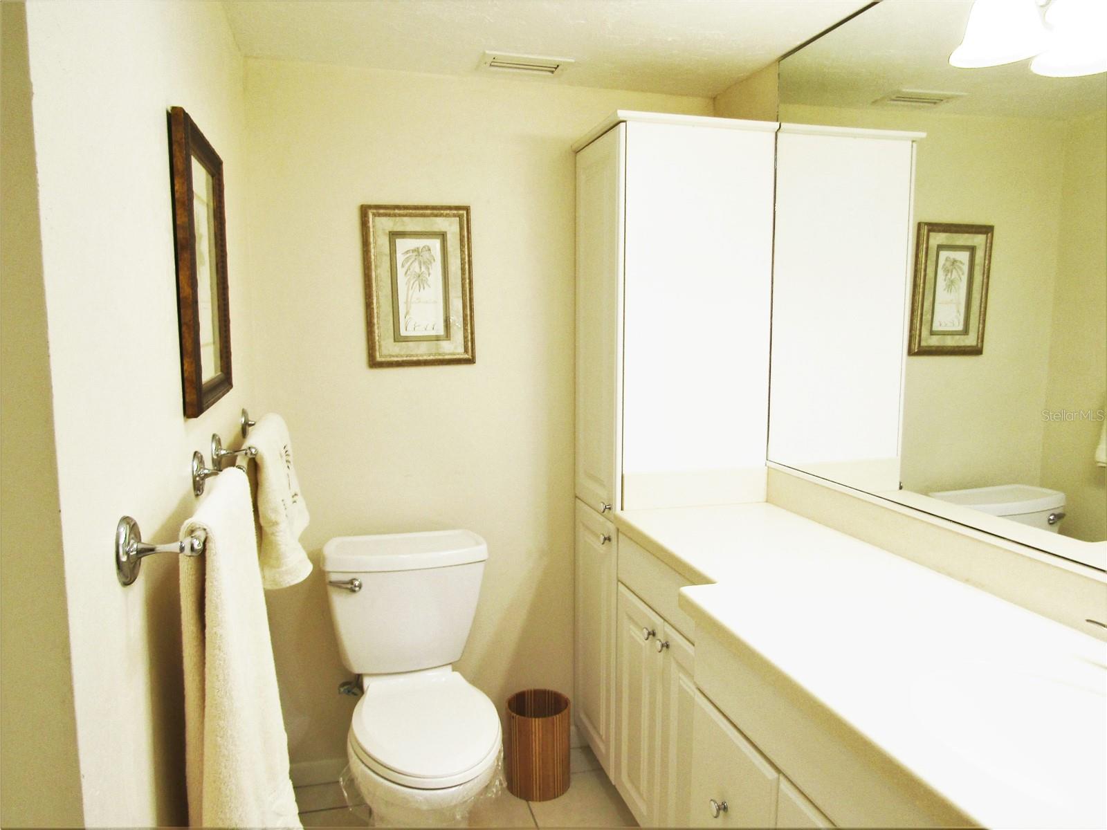VALENCIA CONDO APTS - Residential Lease