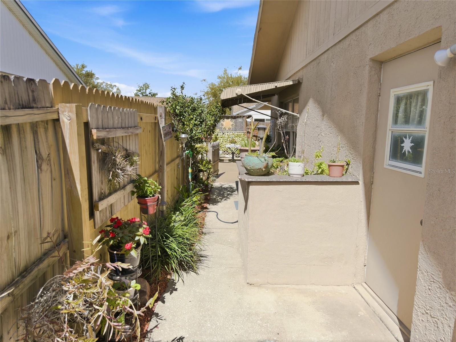 SEVEN SPGS HOMES - Residential