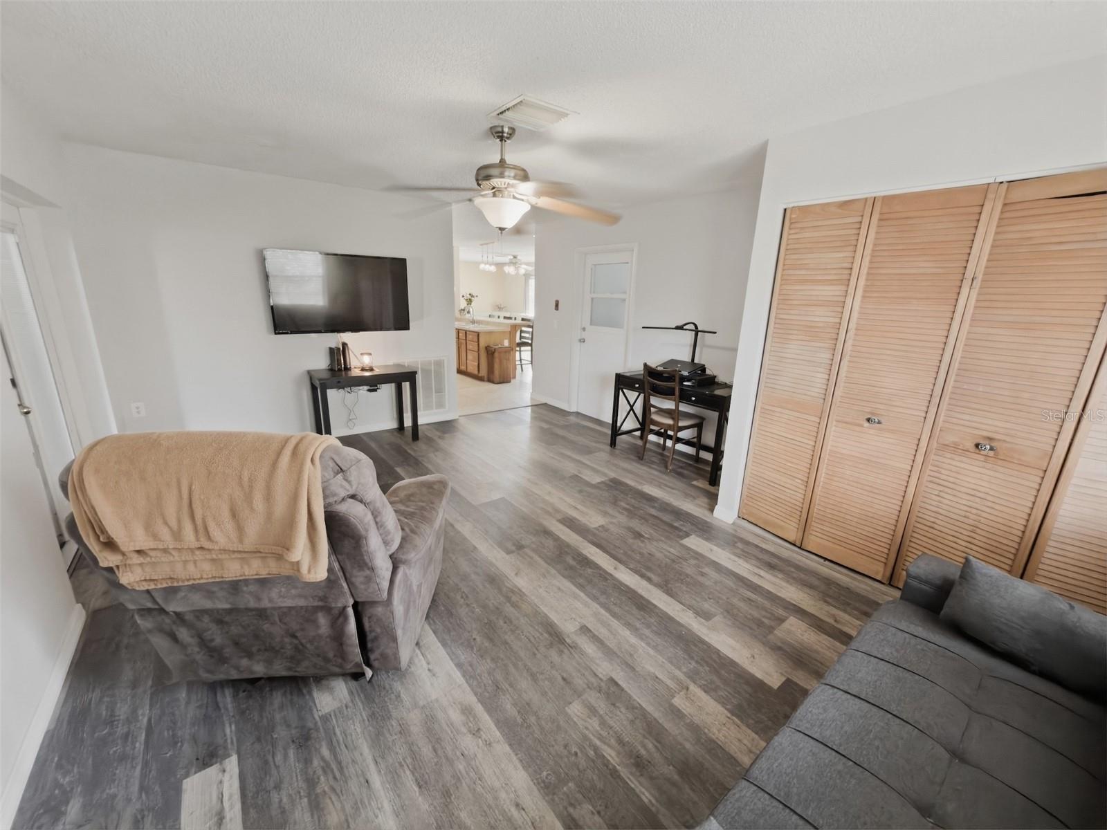 SEVEN SPGS HOMES - Residential