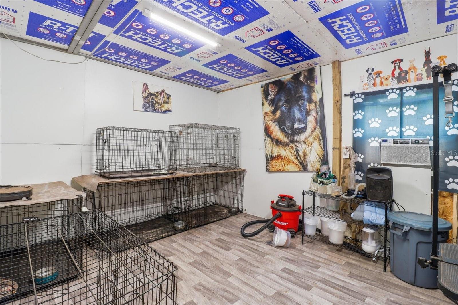 OAK FOREST ESTATES UNREC SUB - Residential