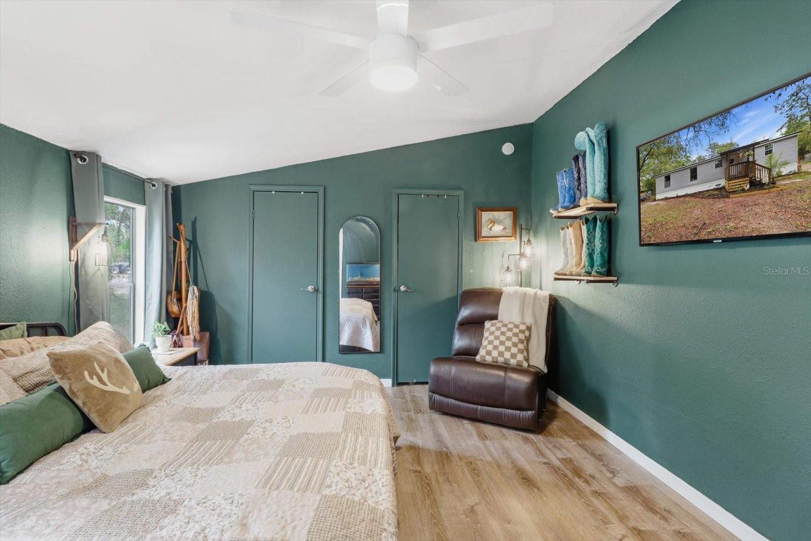 OAK FOREST ESTATES UNREC SUB - Residential