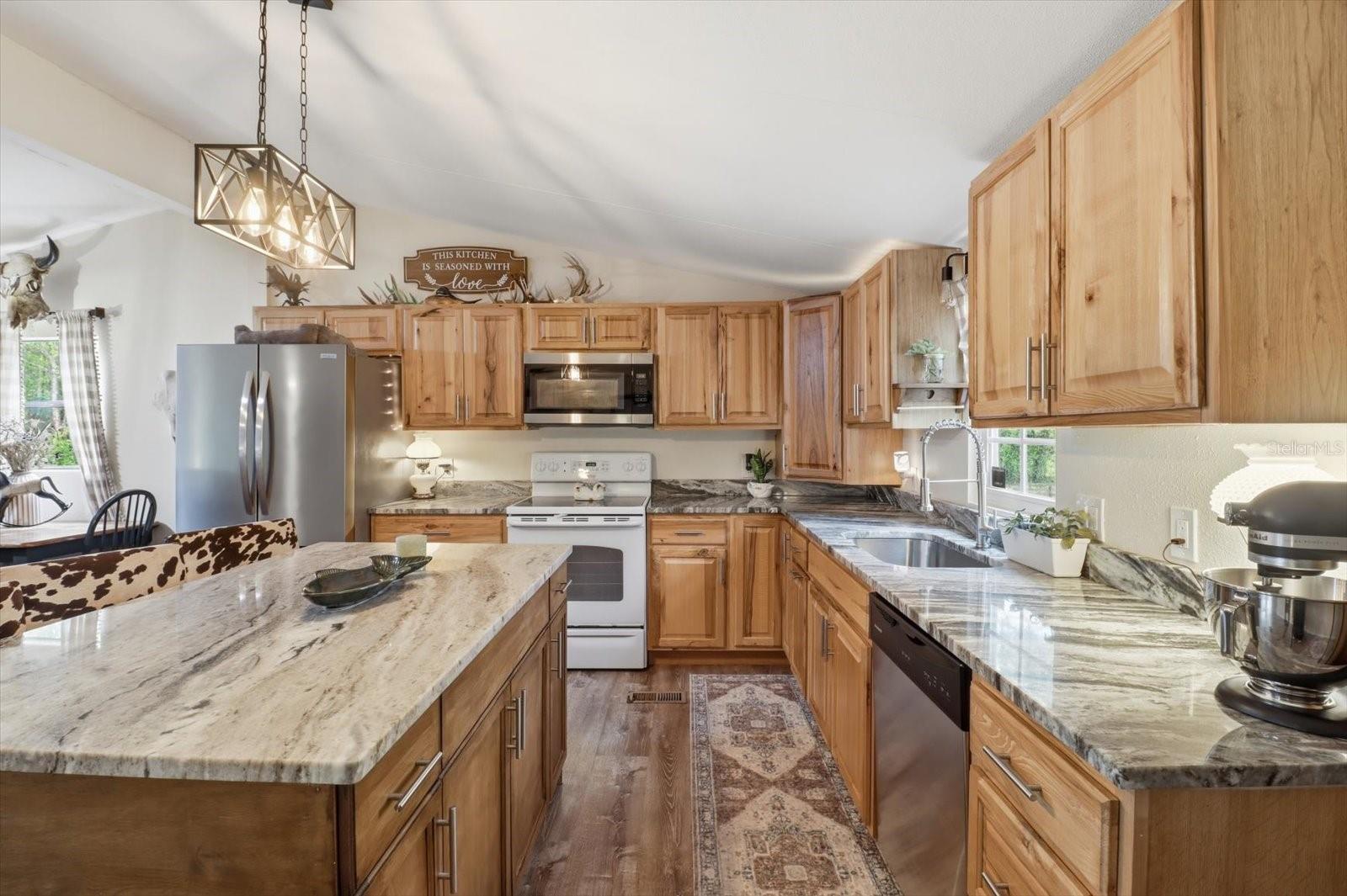 OAK FOREST ESTATES UNREC SUB - Residential