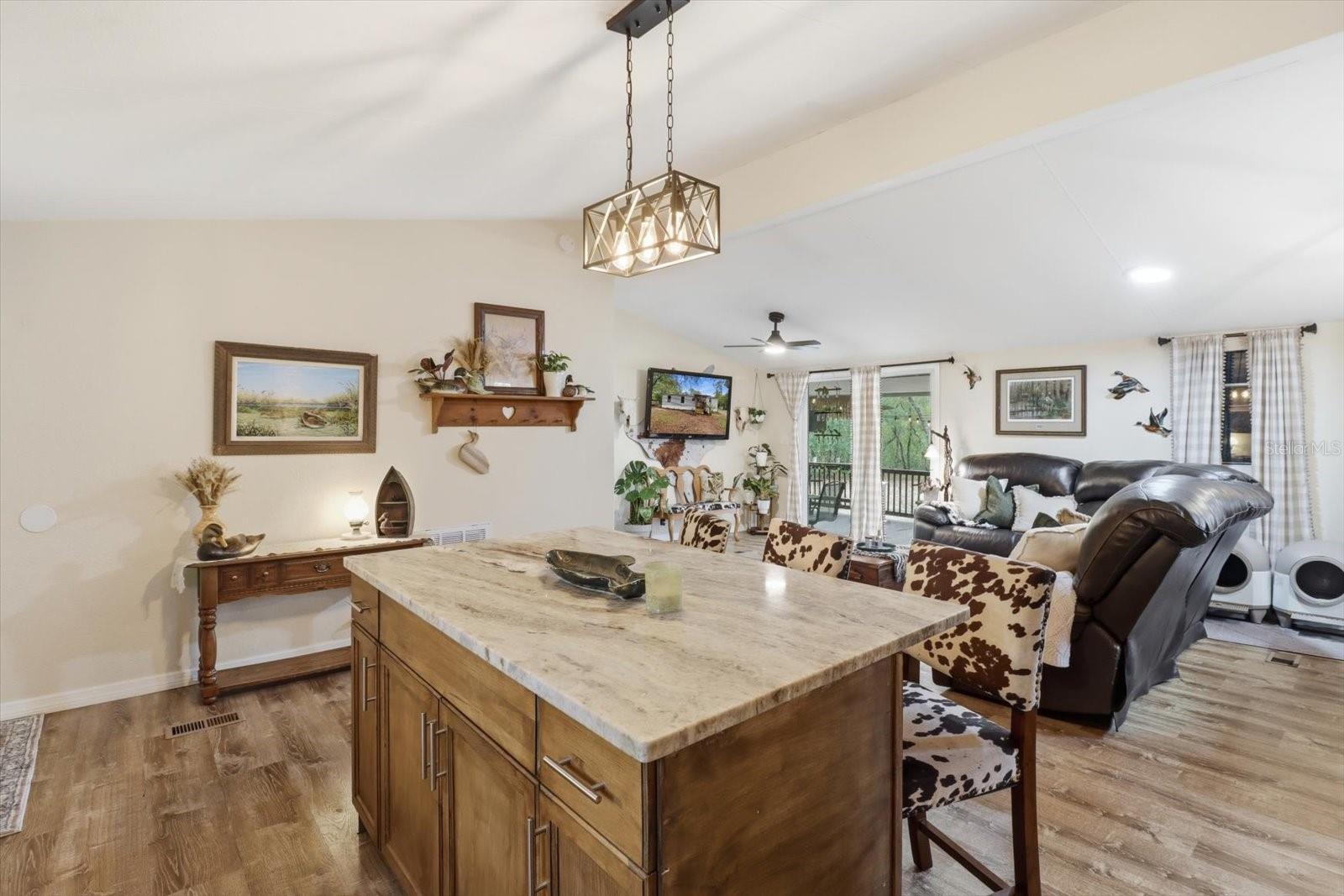 OAK FOREST ESTATES UNREC SUB - Residential