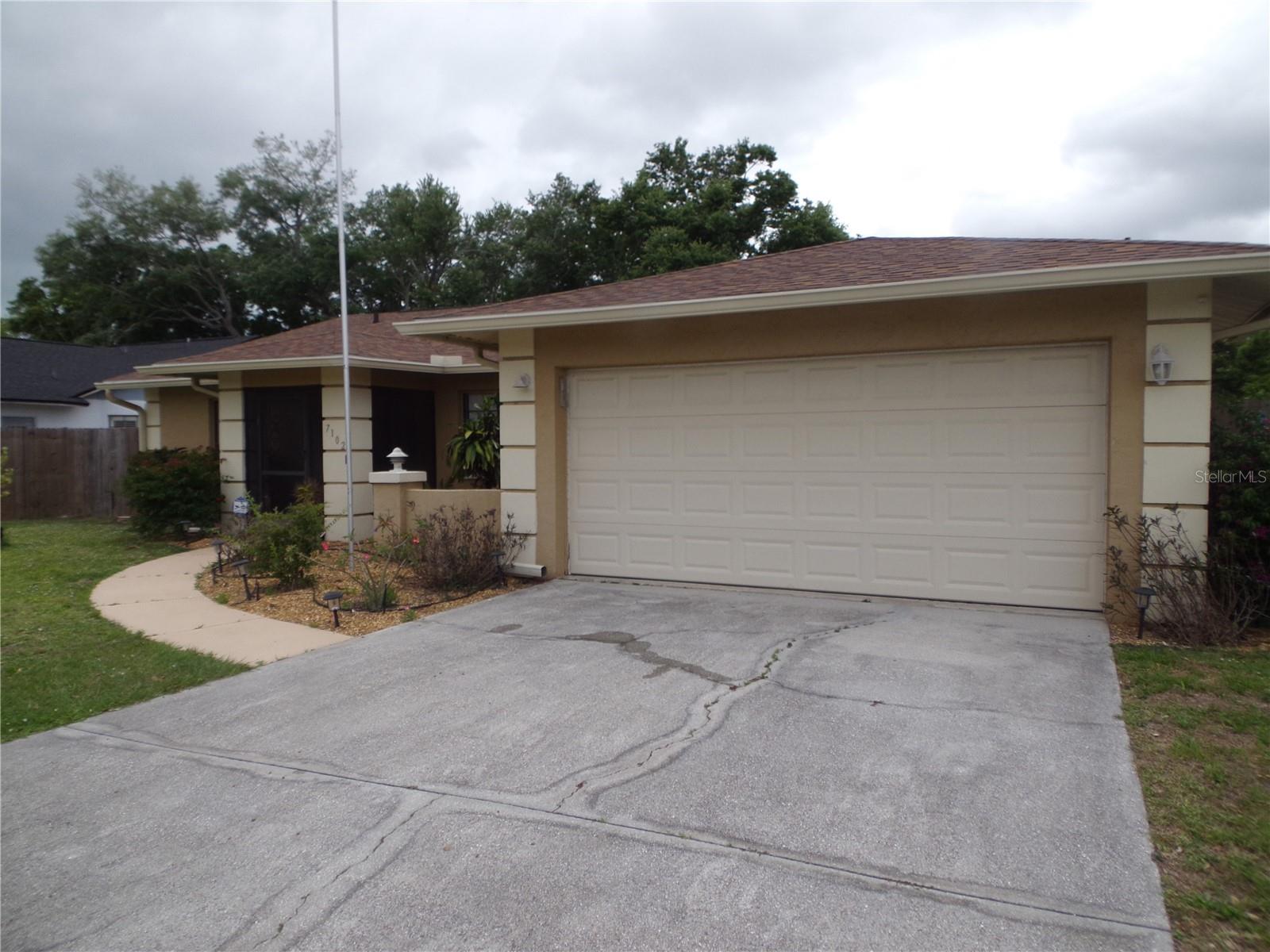 WHITFIELD MANOR - Residential