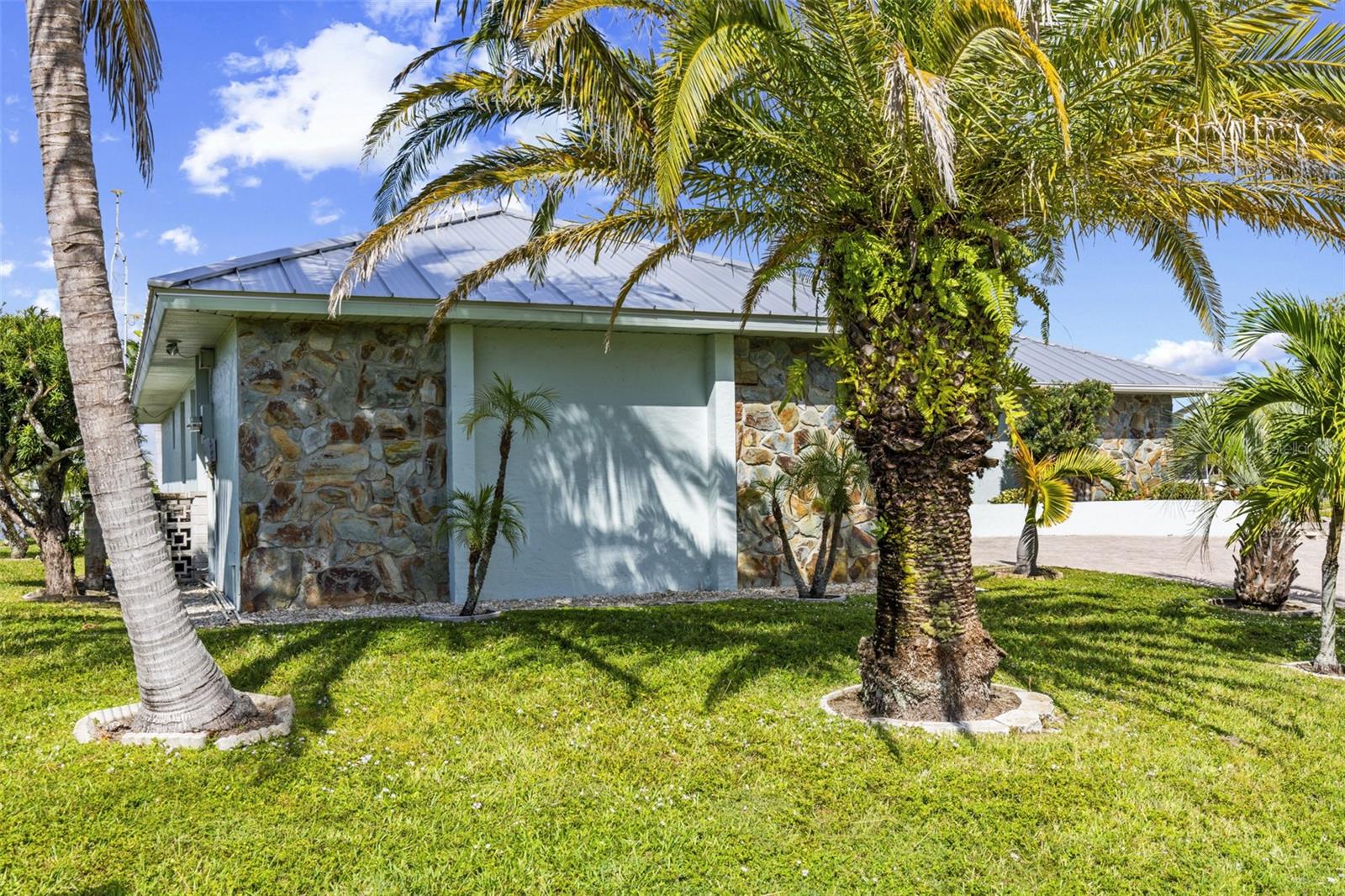 PUNTA GORDA ISLES SEC 11 - Residential