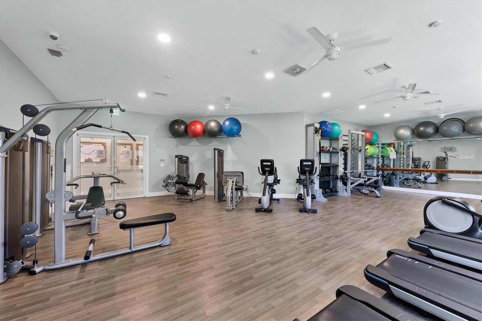 TURNBERRY PLACE - Residential