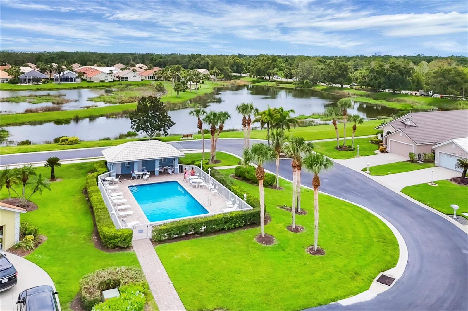 TURNBERRY PLACE - Residential