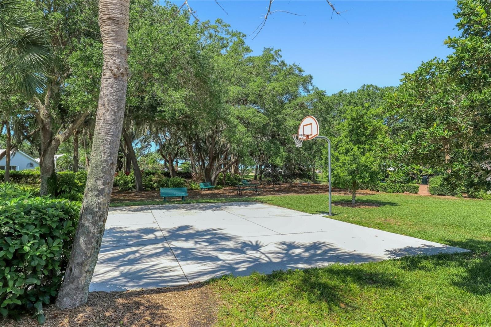 TURNBERRY PLACE - Residential
