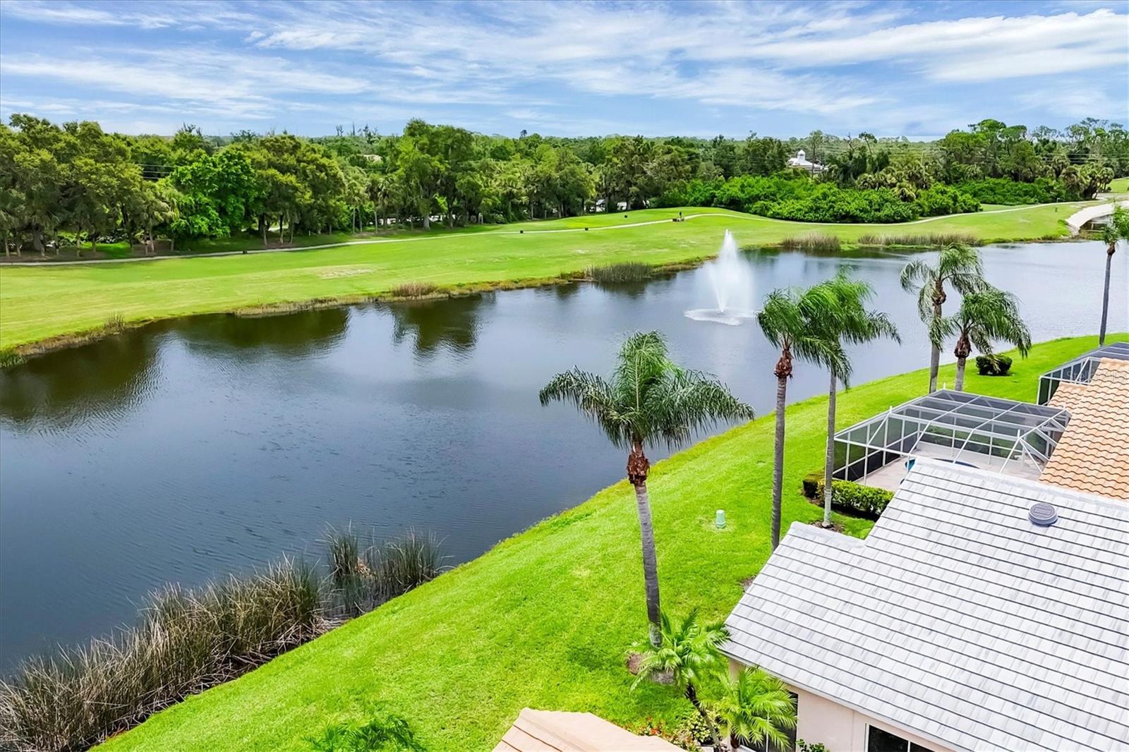 TURNBERRY PLACE - Residential