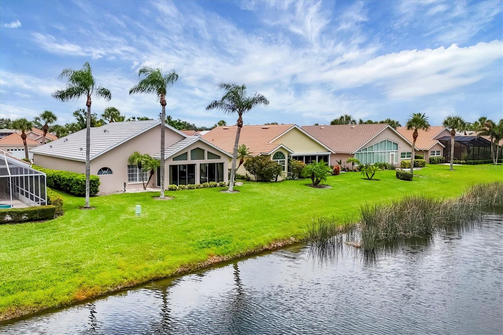 TURNBERRY PLACE - Residential