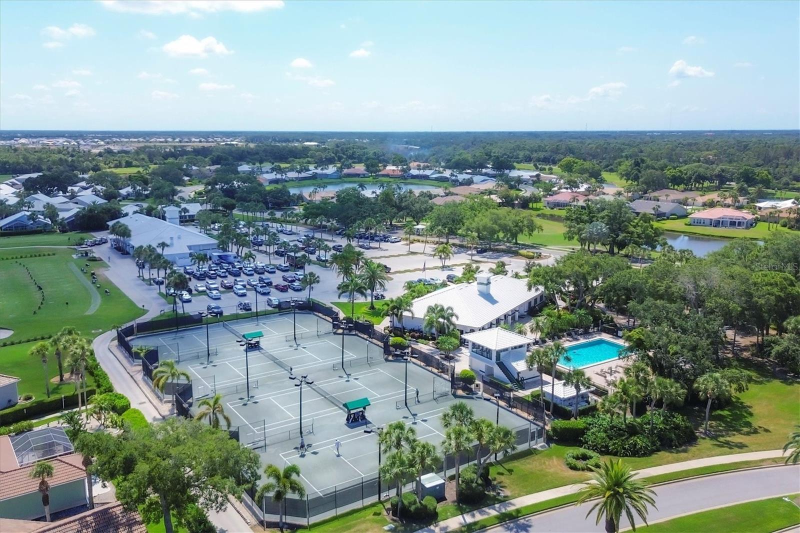 TURNBERRY PLACE - Residential