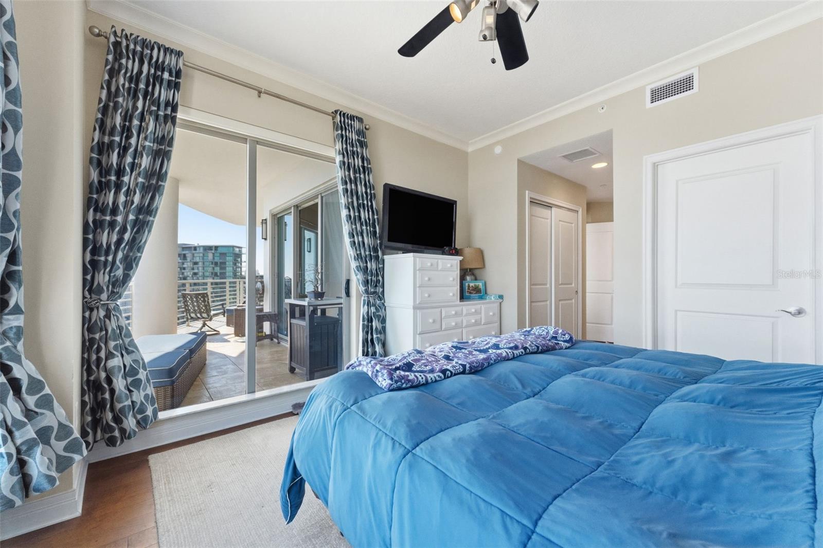 TOWERS OF CHANNELSIDE CONDOMIN - Residential