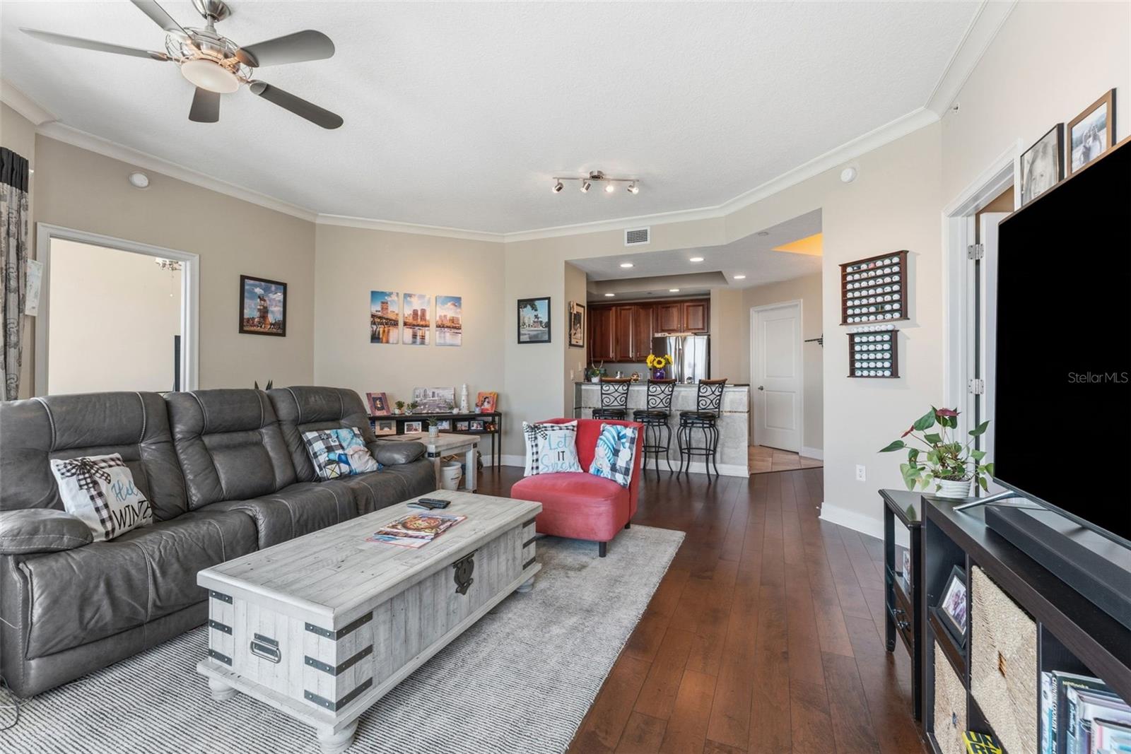 1209 E CUMBERLAND AVENUE 2306