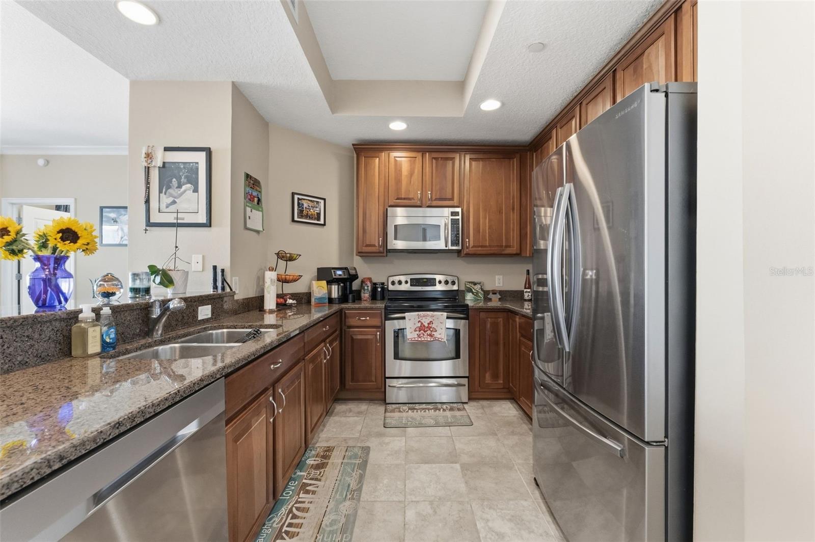 TOWERS OF CHANNELSIDE CONDOMIN - Residential