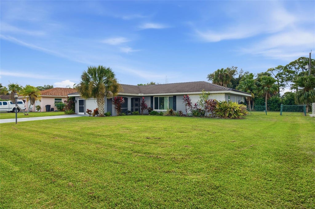 Photo of 204 Monet Drive, Nokomis, FL 34275 (MLS # A4710157)