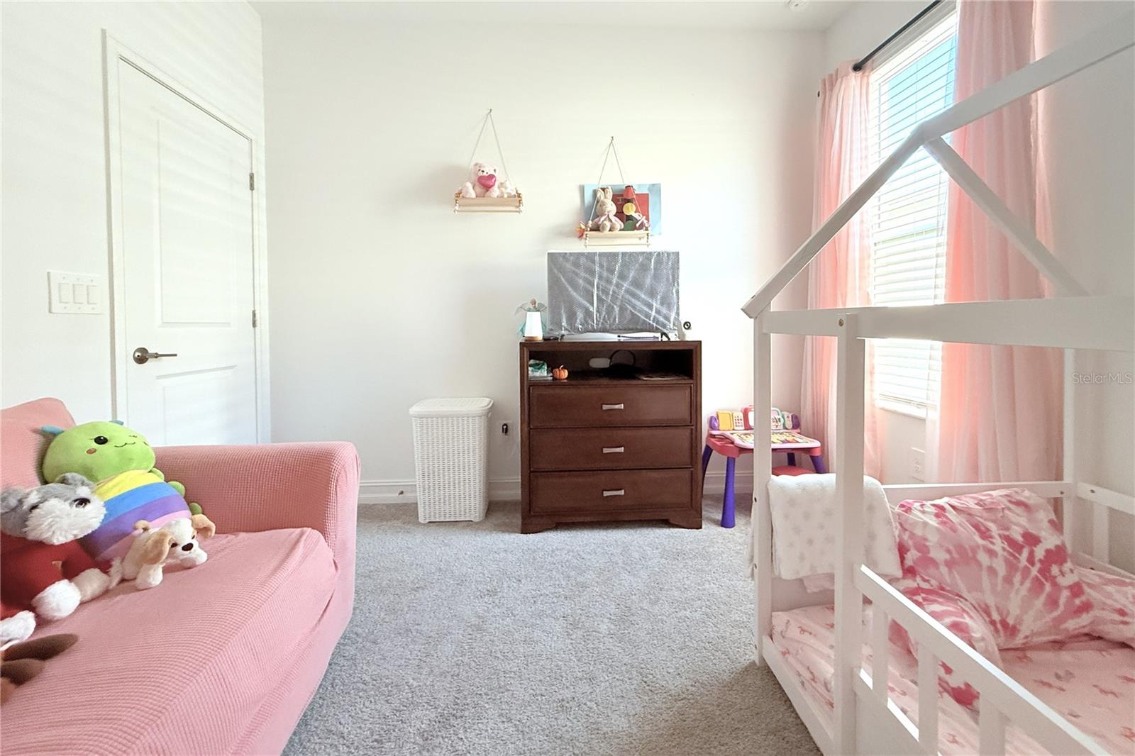 D46 | LAKE PEARL - Residential